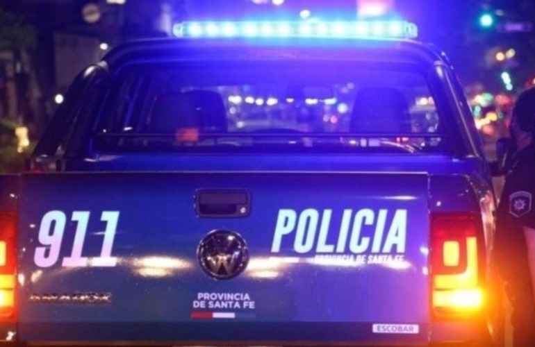 La Polic&iacute;a report&oacute; dos lesionados pero vecinos confiaron que fueron tres. (archivo)