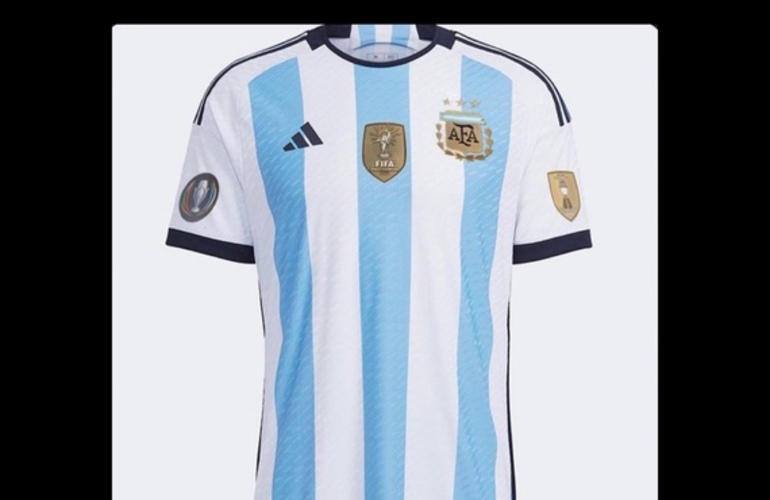 Imagen de Se agotó la nueva camiseta de la Selección Argentina en la web de Adidas.