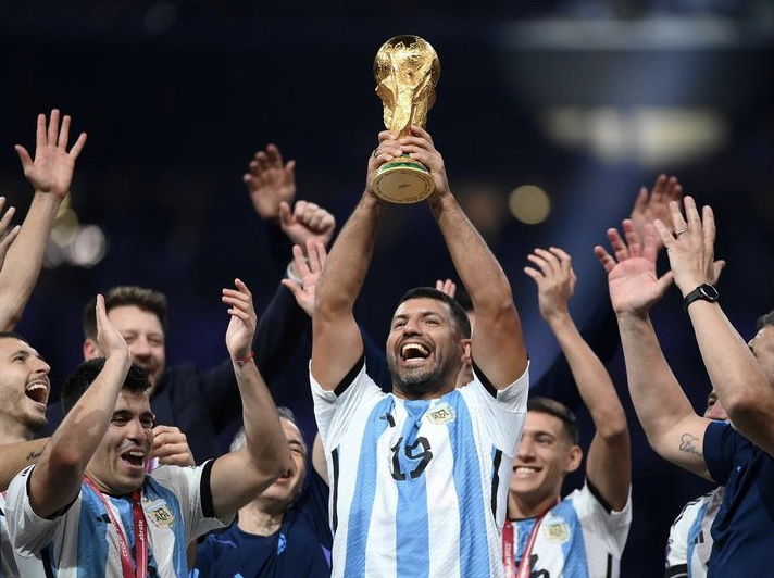 Imagen de Ag&uuml;ero volver&aacute; a jugar al f&uacute;tbol en una Liga Semiprofesional
