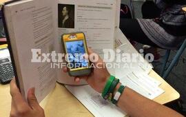 Imagen de Prohibieron usar celulares en escuelas de Catamarca