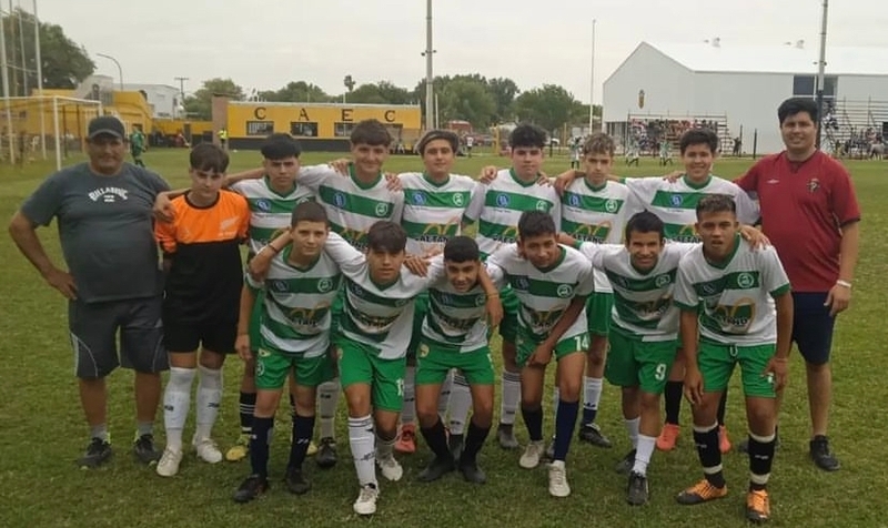 Imagen de Los Amigos de la Estaci&oacute;n buscan jugadores para afrontar la Liga Regional Del Sud 2023