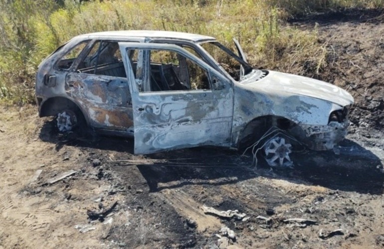Reducido a chapas para borrar evidencias, el Gol de Gutiérrez fue hallado en Andino. (Rosario 3)