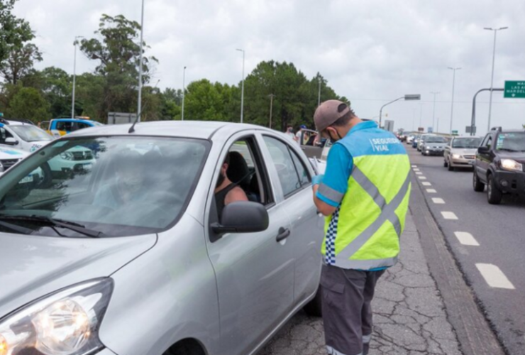 Imagen de Temporada Verano 2023: qué se exigirá en los controles de tránsito en las rutas argentinas