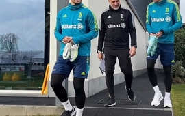 Imagen de Paredes y D&iacute; Mar&iacute;a regresaron a los entrenamientos de la Juventus despu&eacute;s de sus vacaciones