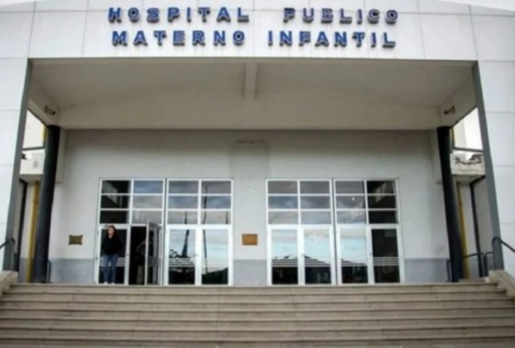 Imagen de Horror en Salta: se les cay&oacute; su beb&eacute; mientras circulaban en moto y lo abandonaron con graves lesiones