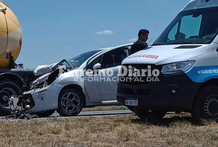 Imagen de Varios vehículos involucrados en un accidente