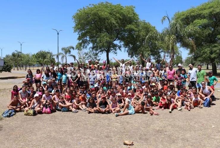 Imagen de Los Reyes Magos visitaron la colonia de vacaciones municipal