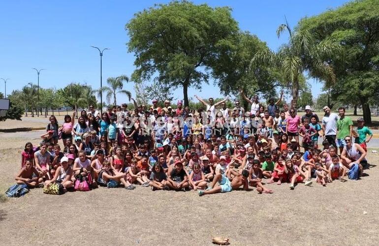 Imagen de Los Reyes Magos visitaron la colonia de vacaciones municipal