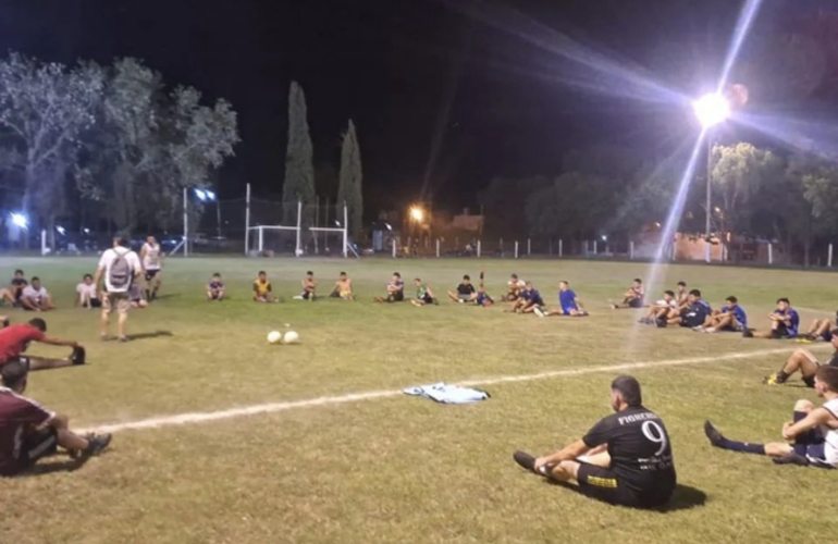 Imagen de 'Amigos de la Estación' en la Liga Regional del Sud 2023.