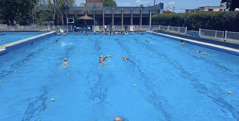 Imagen de Las clases de nataci&oacute;n Athletista contin&uacute;an a paso firme.