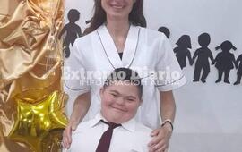 Foto: Facundo en el acto de colaci&oacute;n del colegio San Jos&eacute;