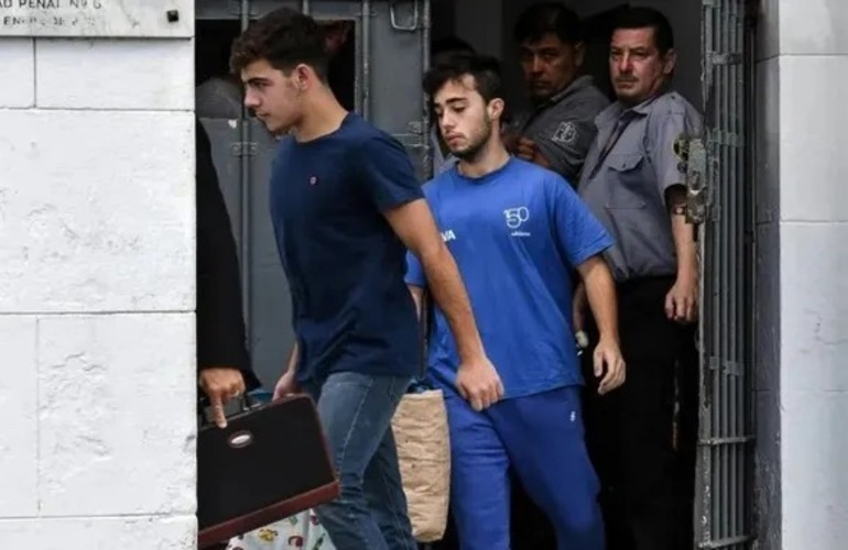Juan Pedro Guarino y Alejo Milanesi son los dos j&oacute;venes que veraneaban en Villa Gesell junto a los ahora ocho imputados y fueron sobrese&iacute;dos.