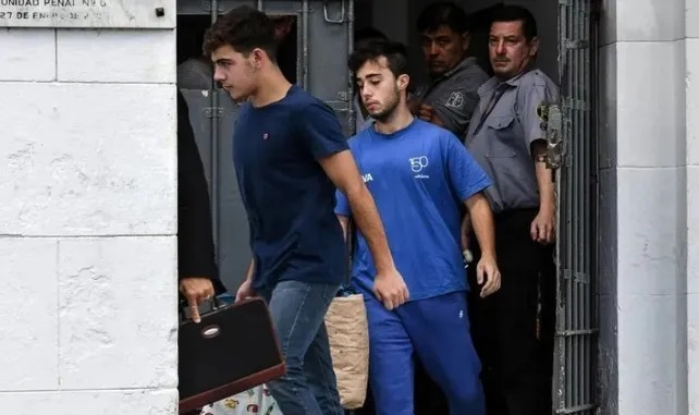 Juan Pedro Guarino y Alejo Milanesi son los dos j&oacute;venes que veraneaban en Villa Gesell junto a los ahora ocho imputados y fueron sobrese&iacute;dos.