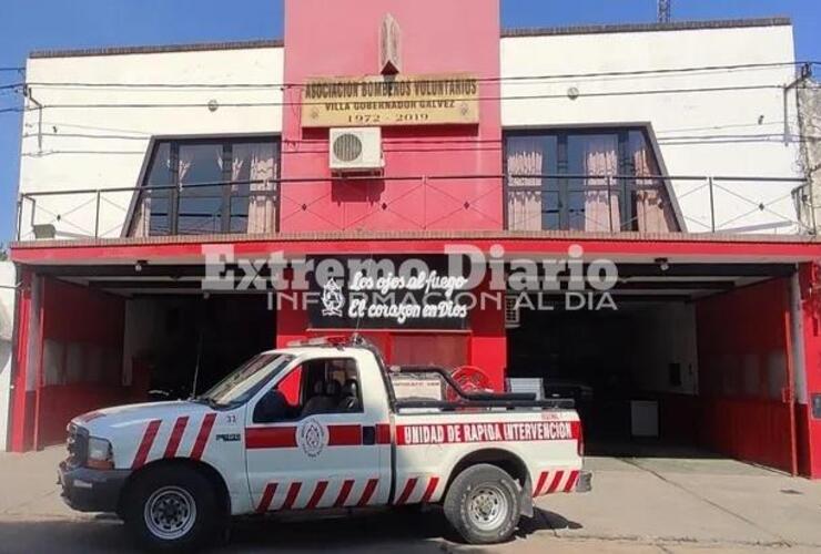 Imagen de Villa Gobernador Gálvez: bombera voluntaria fue herida por un piedrazo