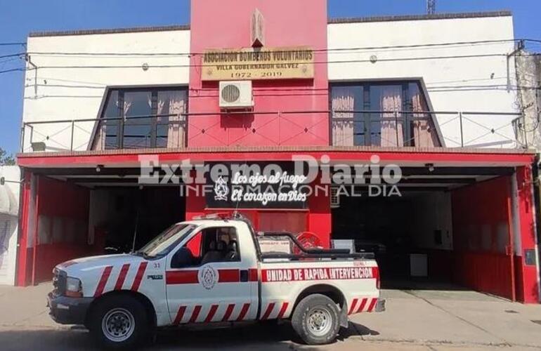 Imagen de Villa Gobernador Gálvez: bombera voluntaria fue herida por un piedrazo