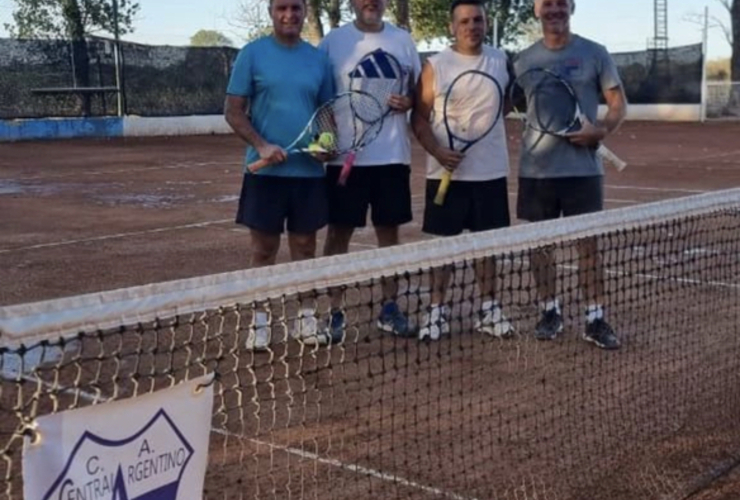 Imagen de Finaliz&oacute; el Torneo de Dobles masculino 4ta categor&iacute;a en Central Argentino.