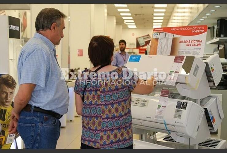 Imagen de Empleados de Comercio cerró la paritaria anual por encima del 100%