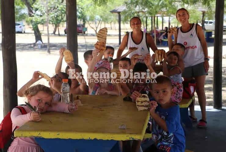 Imagen de Jornada de torta asada en la colonia de vacaciones municipal