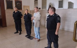 Galigani, Margarita Romero, el jefe de Polic&iacute;a de la provincia, Miguel &Aacute;ngel Oliva, e Iv&aacute;n Gonz&aacute;lez. (Prensa Unidad Regional II)