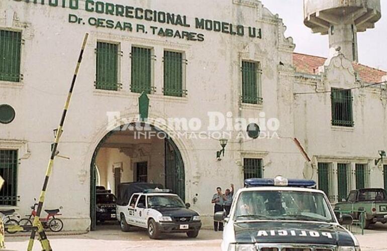 Imagen de Un juez orden&oacute; expresamente que los presos de la c&aacute;rcel de Coronda no puedan acceder a celulares