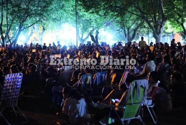 Imagen de �El gato con botas�: Pas&oacute; la 2&deg; funci&oacute;n del cine a la reposera en el Anfiteatro