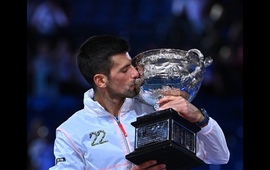 Imagen de Novak Djokovic, Campe&oacute;n del Australia Open 2023 y t&iacute;tulo 22 en Grand Slam.