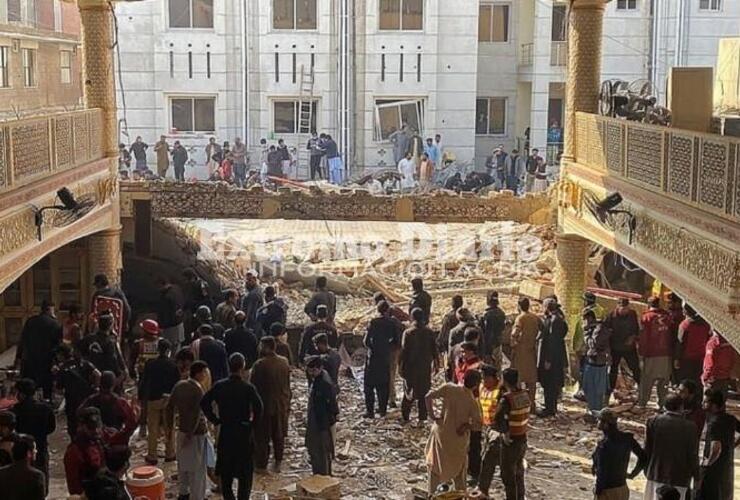 Imagen de Pakistán: al menos 25 muertos y 120 heridos en un ataque contra una mezquita