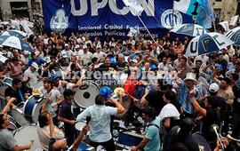 Imagen de Paritarias: UPCN y ATE firmaron con el gobierno un refuerzo salarial