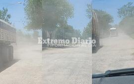 A cualquier hora, los camiones ingresan a las Areneras