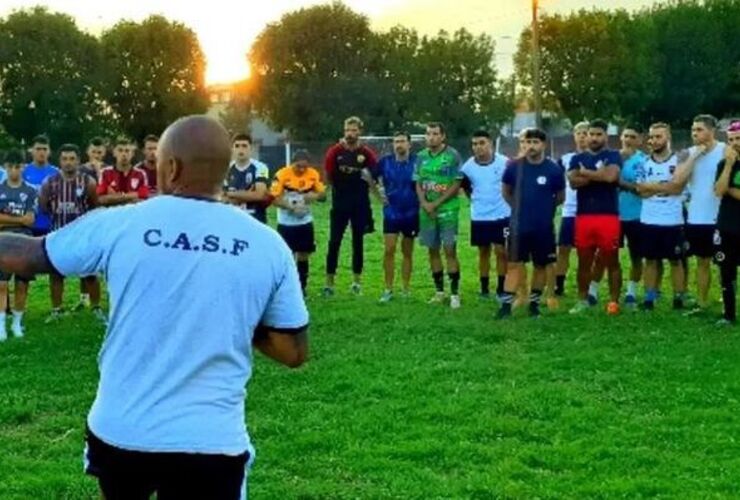 Imagen de Sportivo Figherense comenzó con los entrenamientos de cara a la Liga Regional Del Sud 2023