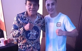Mirco junto a Roberto �Manos de Piedra� Dur&aacute;n.