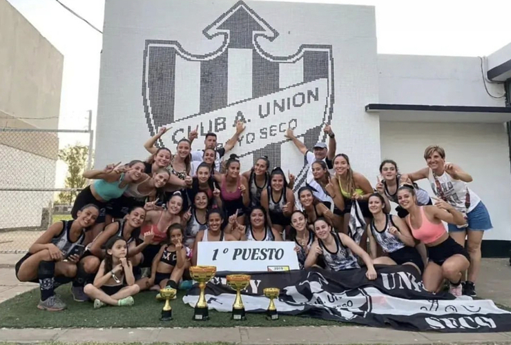 Imagen de En Febrero, el hockey femenino de C.A.U. inicia la pretemporada 2023.