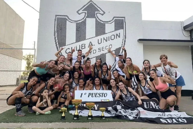 Imagen de En Febrero, el hockey femenino de C.A.U. inicia la pretemporada 2023.