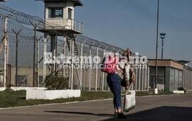 Imagen de Habr&aacute; inhibidores de se&ntilde;al de celular en la c&aacute;rcel de Pi&ntilde;ero antes de mitad de a&ntilde;o