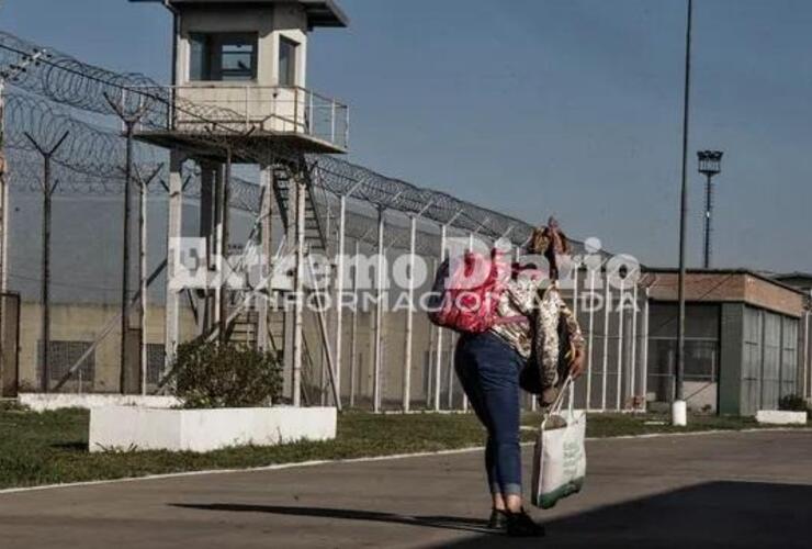 Imagen de Habrá inhibidores de señal de celular en la cárcel de Piñero antes de mitad de año