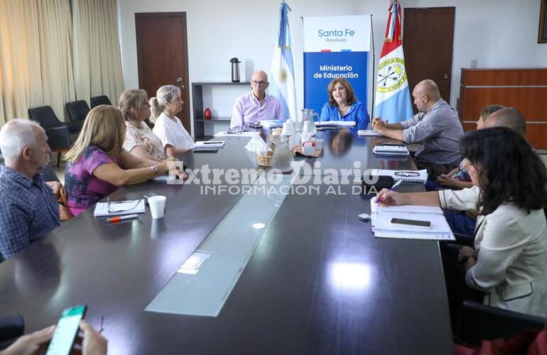 Imagen de La provincia mantuvo la primera reunión paritaria técnica con los gremios docentes