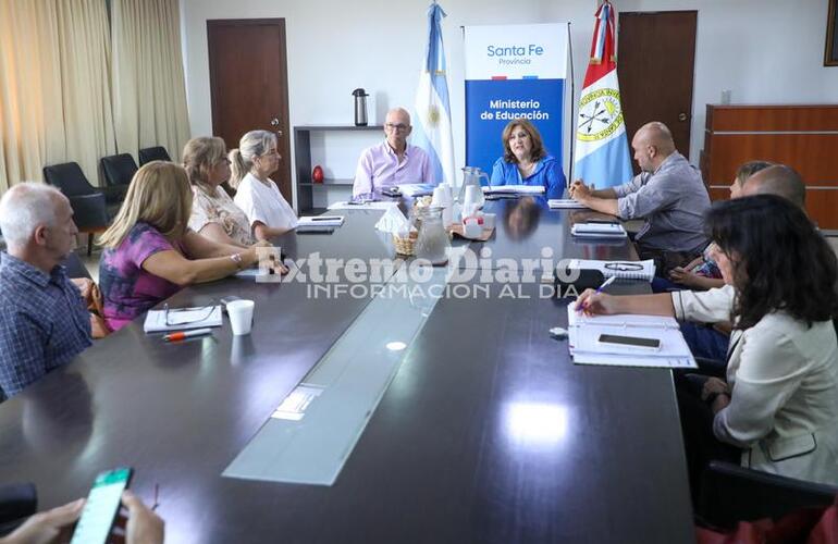 Imagen de La provincia mantuvo la primera reuni&oacute;n paritaria t&eacute;cnica con los gremios docentes