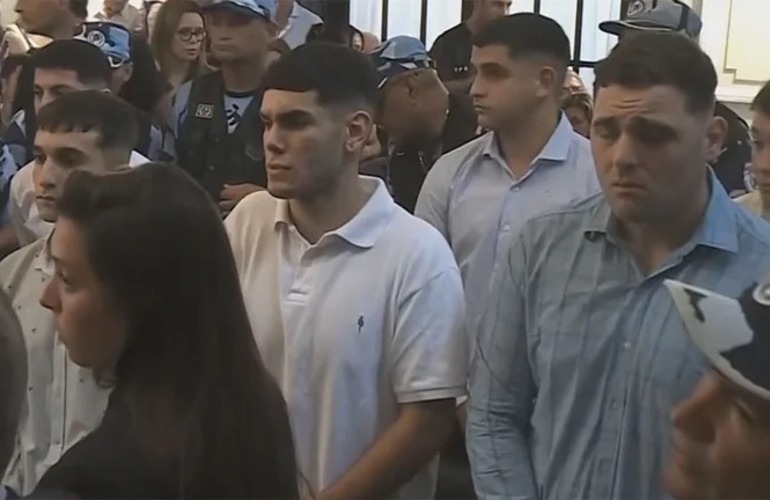 Imagen de Asesinato de Fernando B&aacute;ez Sosa: condenaron a cinco de los rugbiers a perpetua y a los otros tres a 15 a&ntilde;os de prisi&oacute;n