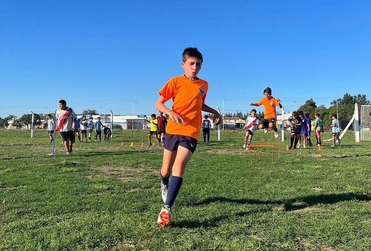 Imagen de Las juveniles e infantiles de Central Argentino retomaron las actividades