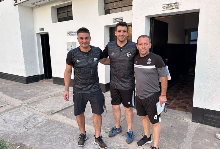 Matteo, Baigorria y Penessi el cuerpo t&eacute;cnico del �Panza�.