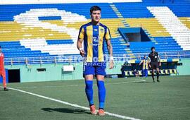 Imagen de Facundo Cima, con pasado en las inferiores de Talleres, firm&oacute; contrato con Sportivo Luque&ntilde;o