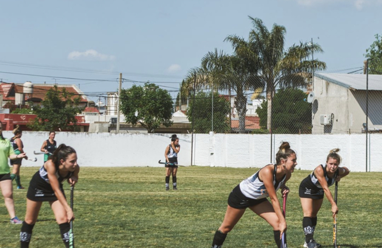 Imagen de El hockey femenino de C.A.U., inicia mañana la pretemporada 2023.