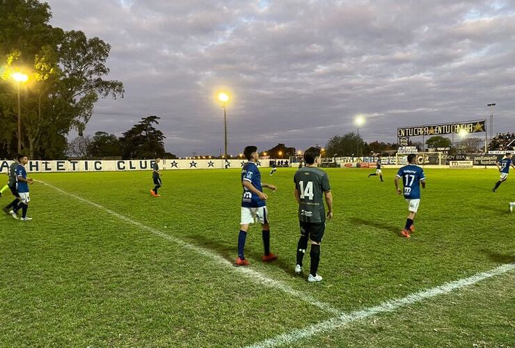 Imagen de La Liga Regional Del Sud decidió que en 2024 la Reserva, vuelva a ser Sub 20