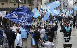Imagen de Los bancarios ratificaron el paro de este jueves y advierten medidas m&aacute;s severas