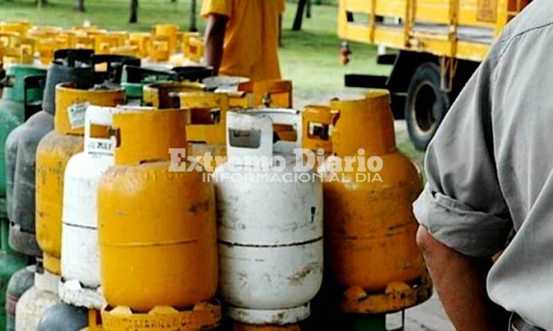 Imagen de Advierten un posible desabastecimiento de garrafas de gas por deuda del Estado