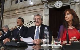El presidente estar&aacute; acompa&ntilde;ado por Cristina Kirchner y por Cecilia Moreau, quien reemplaz&oacute; a Sergio Massa en la conducci&oacute;n de la C&aacute;mara baja. (archivo)