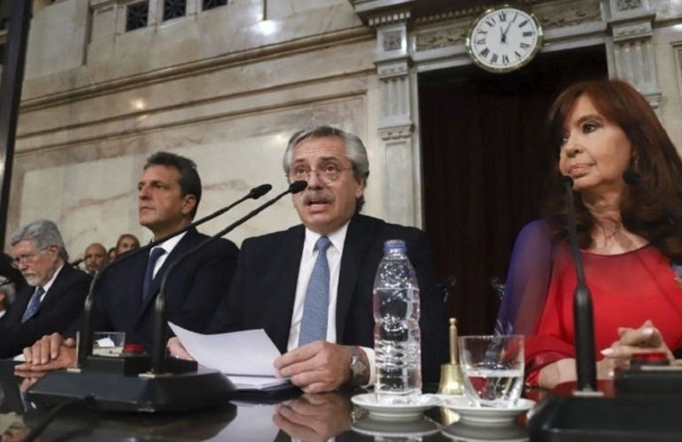 El presidente estará acompañado por Cristina Kirchner y por Cecilia Moreau, quien reemplazó a Sergio Massa en la conducción de la Cámara baja. (archivo)