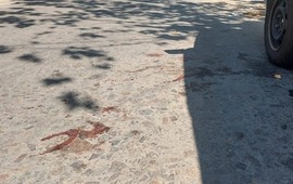 Restos de sangre en la escena del crimen de Vera Mujica y Pasaje Independencia. (Rosario3)