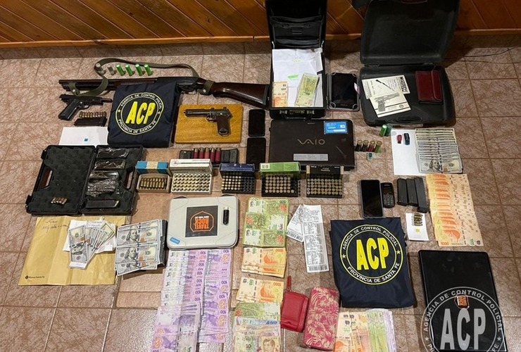 Imagen de Barra de Newell�s: caen polic&iacute;as en actividad y retirados y los acusan de asociaci&oacute;n il&iacute;cita