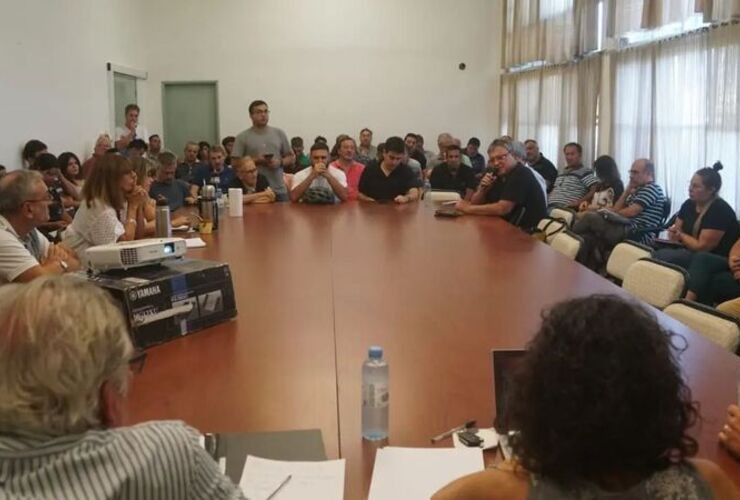 Imagen de Reunión del Consejo Ejecutivo Provincial de Santa Fe por la ola de violencia en Rosario